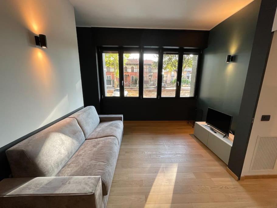 Bnb Capital Milano Central Station - Black ภายนอก รูปภาพ